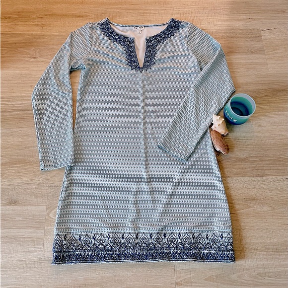 NWOT - 50+UPF Hampshirite Shift with Keyhole closure and embroidered details - Picture 2 of 4